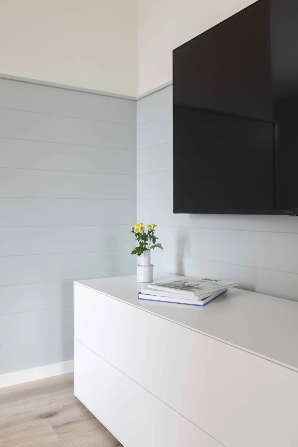 Pier 21 FINE LOFTS, Badezimmer, Flaschen auf Waschbeckenablage