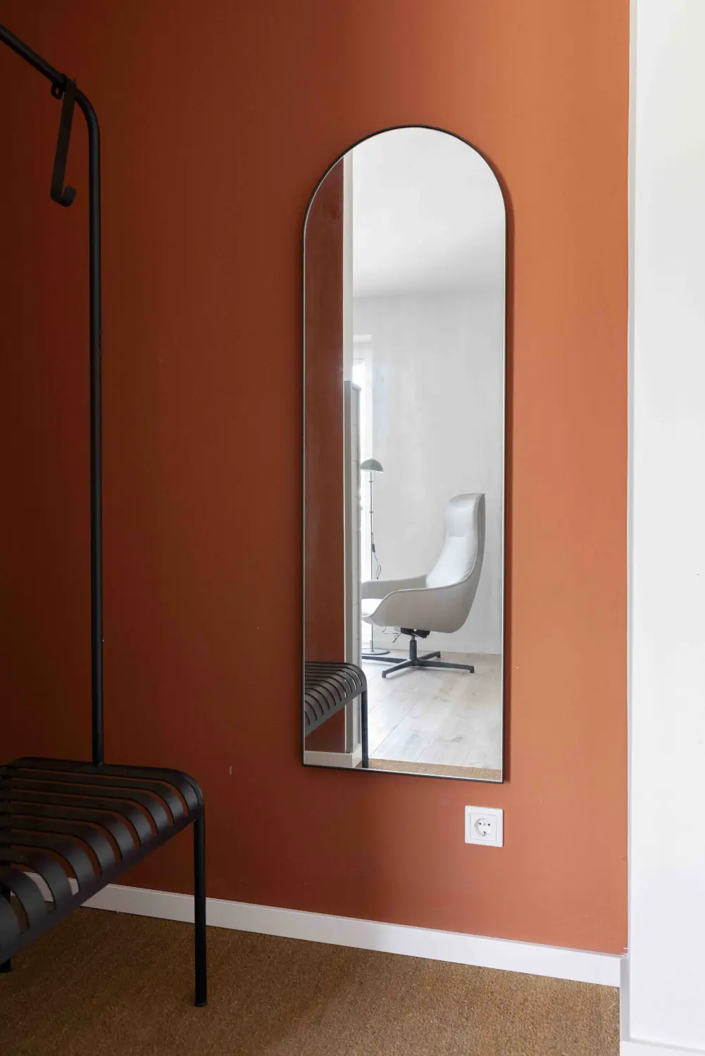 Pier 21 FINE LOFTS, Badezimmer, Flaschen auf Waschbeckenablage