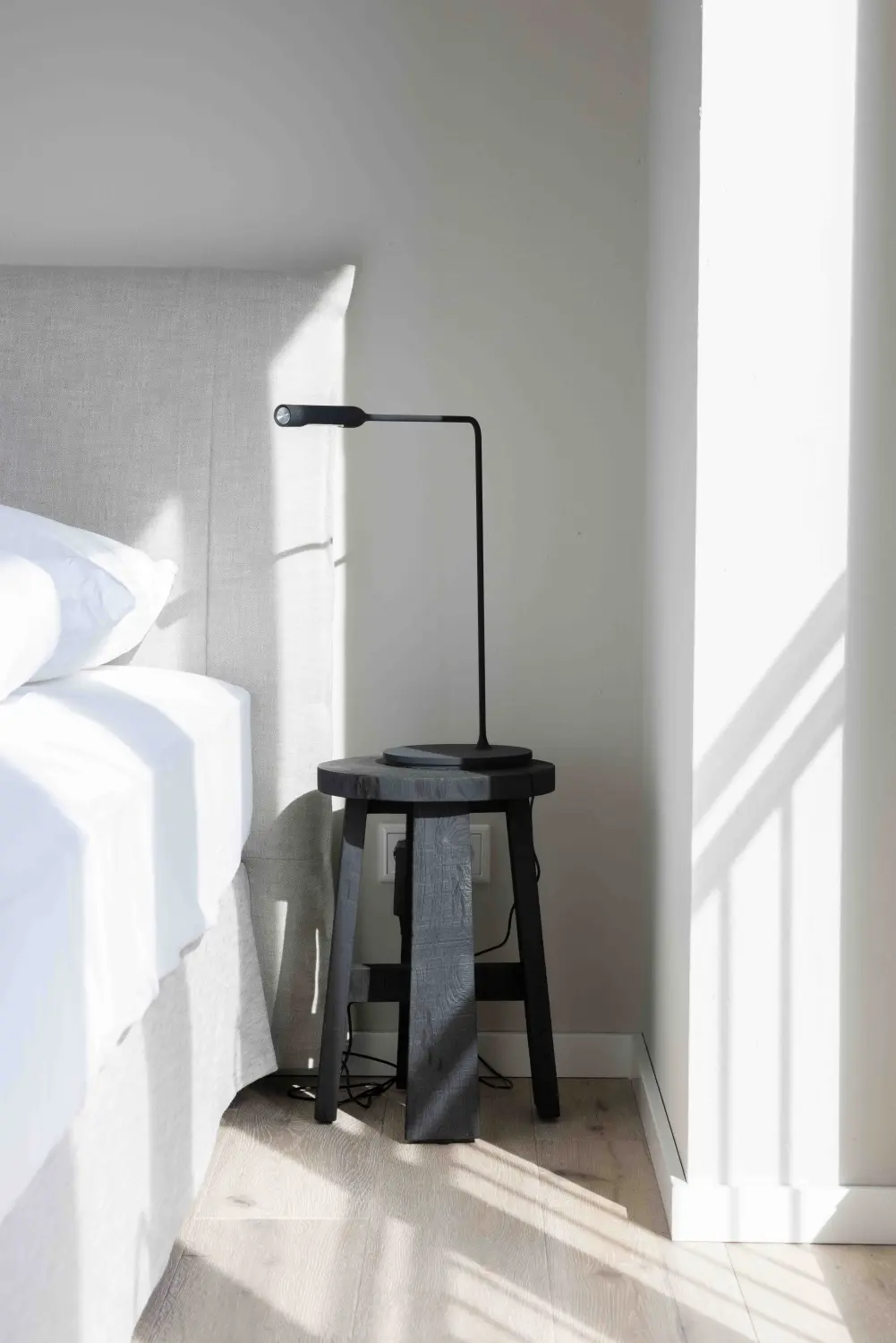 Pier 21 FINE LOFTS, Badezimmer, Flaschen auf Waschbeckenablage