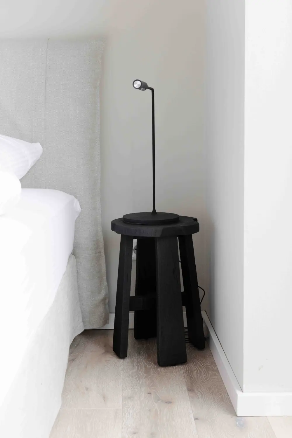 Pier 21 FINE LOFTS, Badezimmer, Flaschen auf Waschbeckenablage