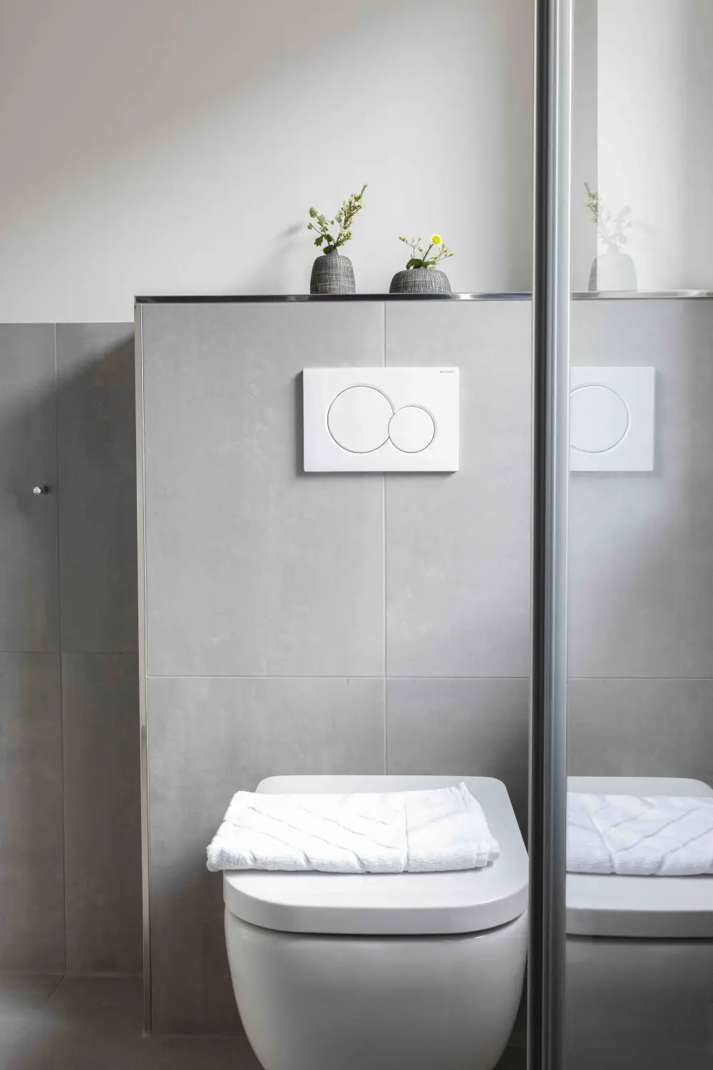 Pier 21 FINE LOFTS, Badezimmer, Flaschen auf Waschbeckenablage