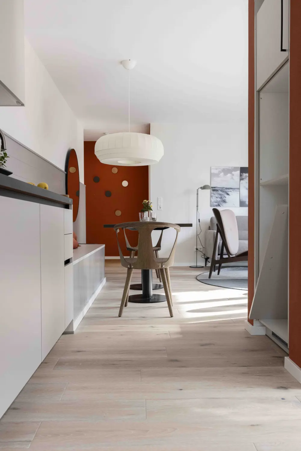 Pier 21 FINE LOFTS, Badezimmer, Flaschen auf Waschbeckenablage