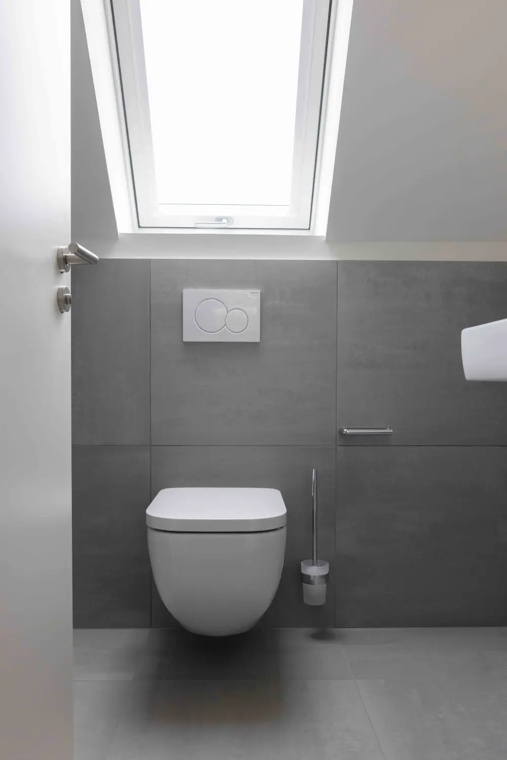 Pier 21 FINE LOFTS, Badezimmer, Flaschen auf Waschbeckenablage