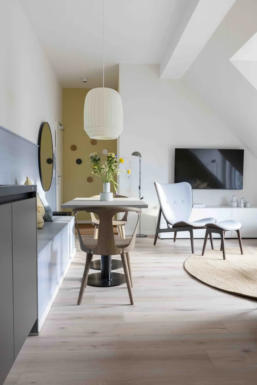 Pier 21 FINE LOFTS, Badezimmer, Flaschen auf Waschbeckenablage