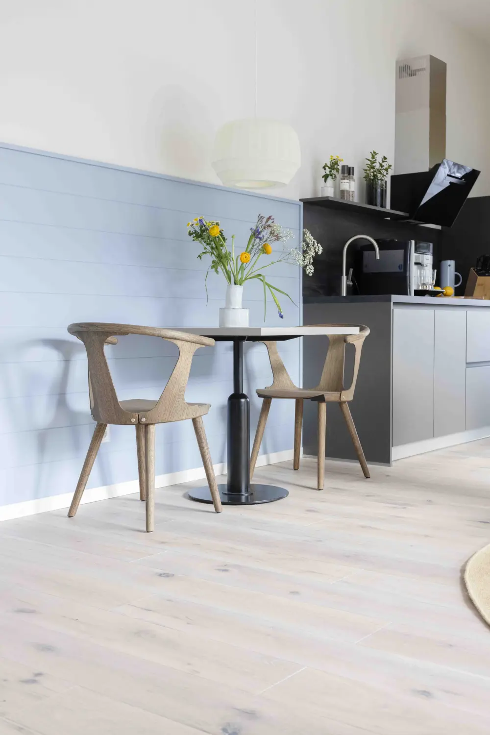 Pier 21 FINE LOFTS, Badezimmer, Flaschen auf Waschbeckenablage